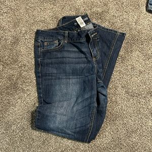 Size 13/14 Maurice’s straight jeans. Hardly worn!!